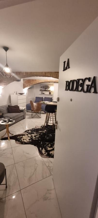 Apartment La Bodega ซาเกร็บ ภายนอก รูปภาพ