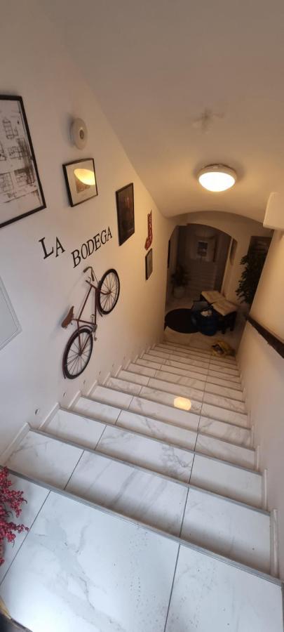 Apartment La Bodega ซาเกร็บ ภายนอก รูปภาพ