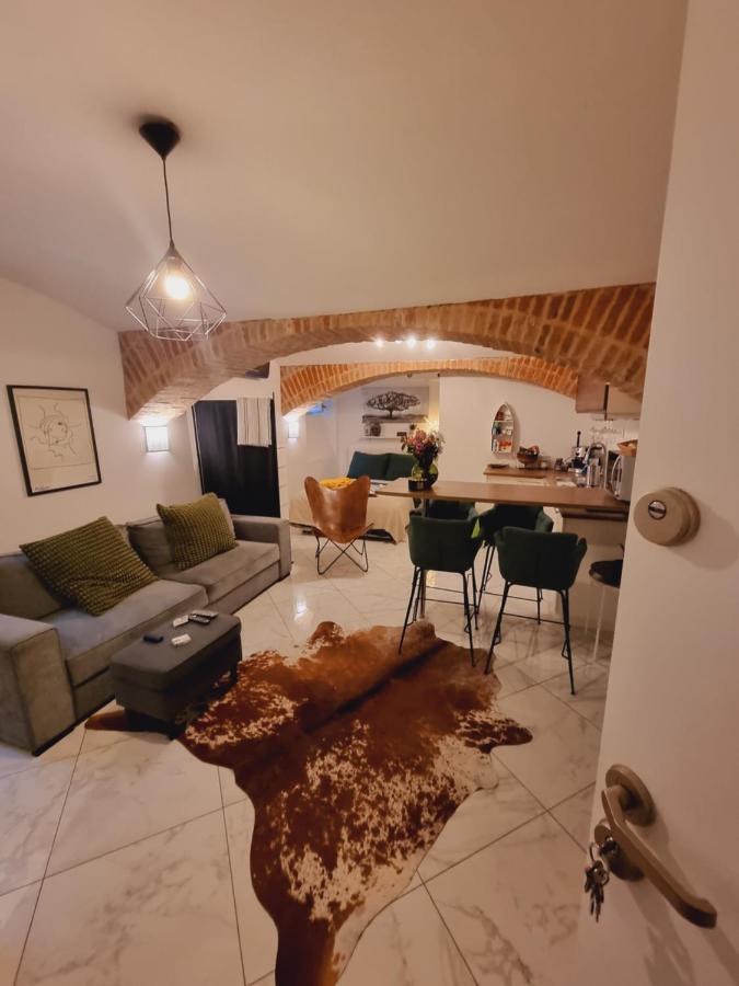 Apartment La Bodega ซาเกร็บ ภายนอก รูปภาพ