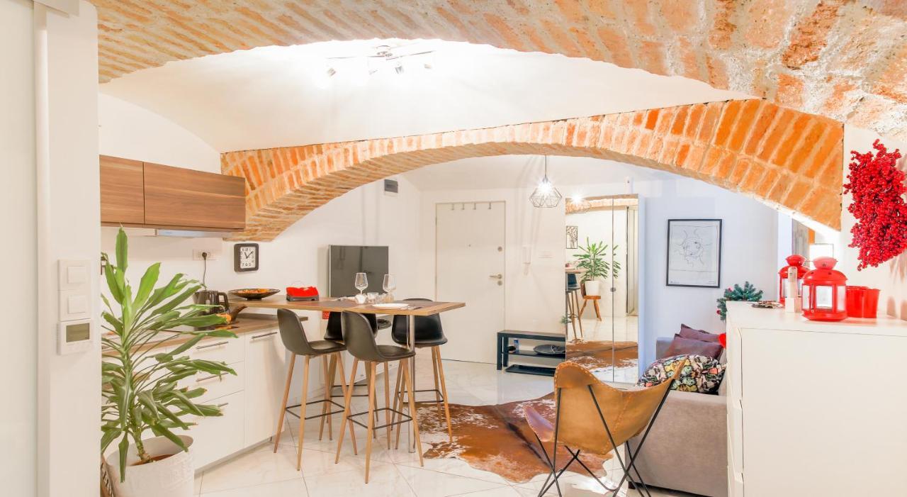 Apartment La Bodega ซาเกร็บ ภายนอก รูปภาพ