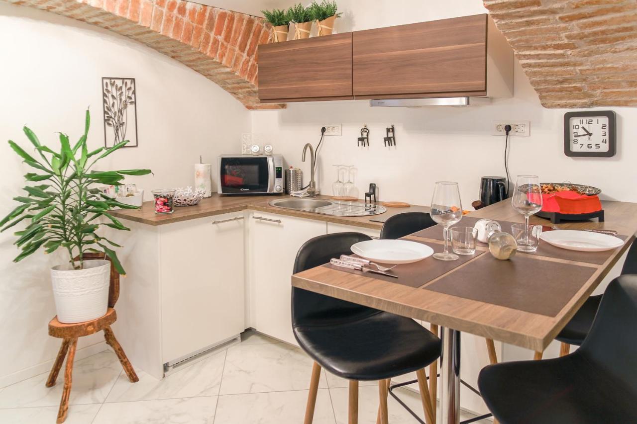 Apartment La Bodega ซาเกร็บ ภายนอก รูปภาพ